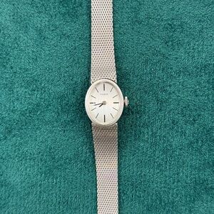 Tissot Ladies Vintage Mechanical Watch Gold Filled Bracelet Gold silver rare